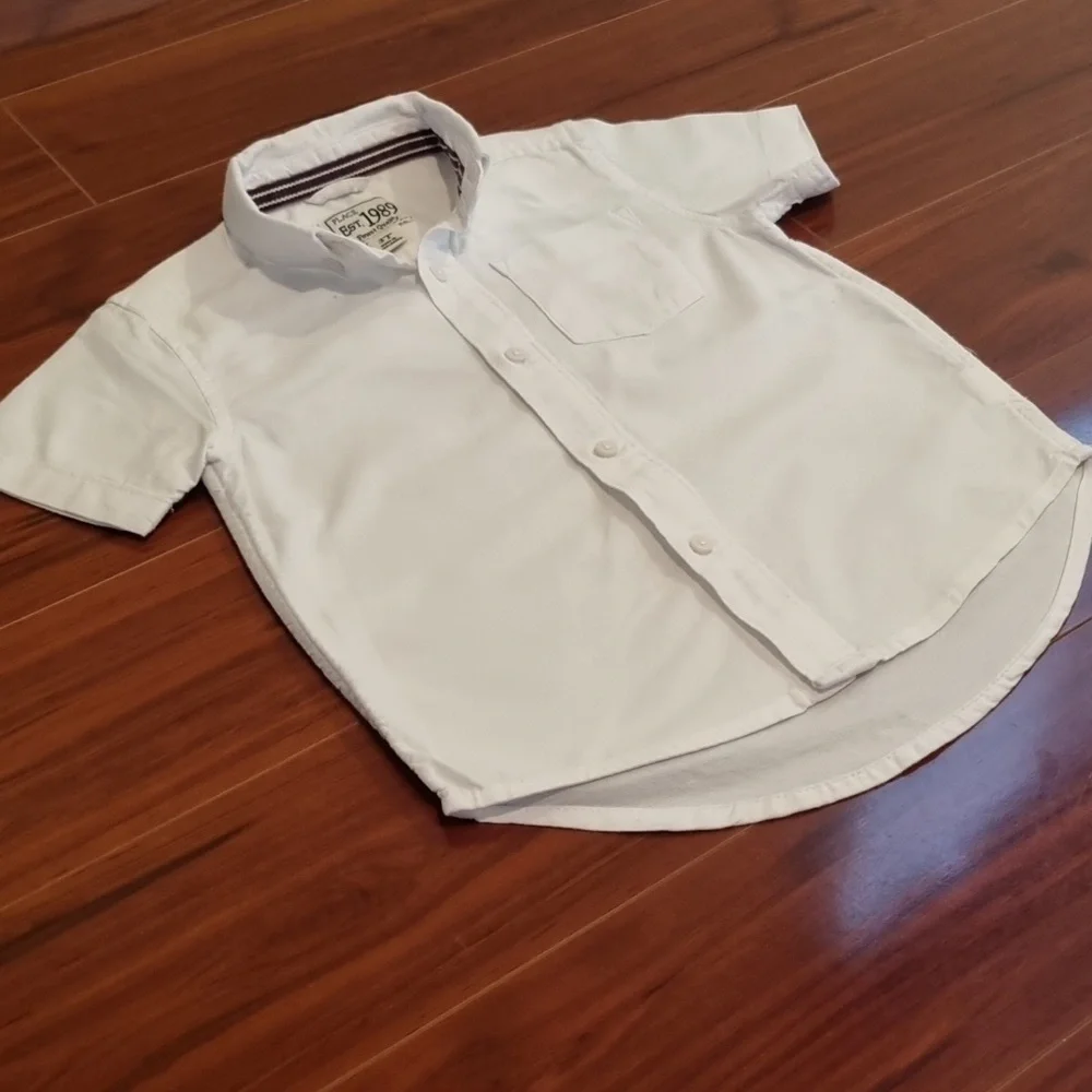 The Children's Place Button Down White Size 3T